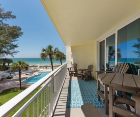 Fabulous upscale condo just steps to the beach DR204