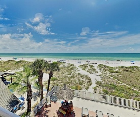 Gulf-View Condo with Balcony, Pool & Beach Access condo